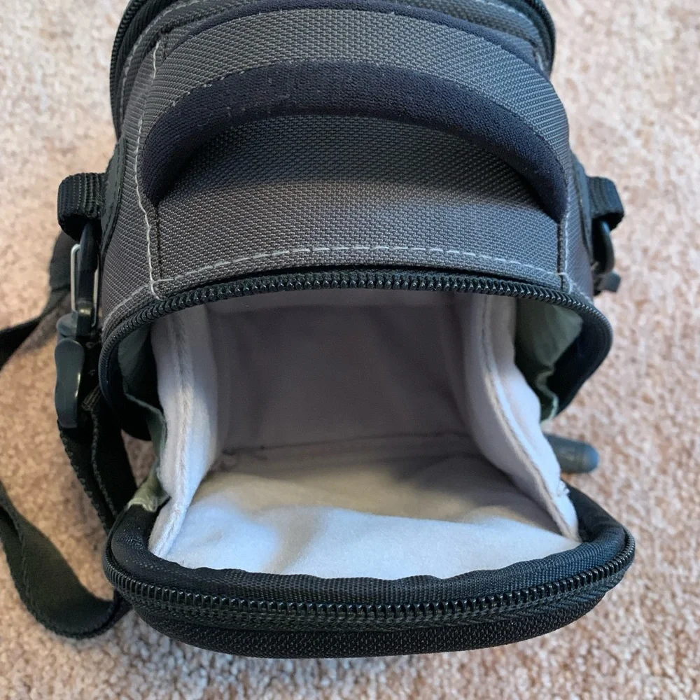 Case Logic | Camera Bag w/Shoulder Strap